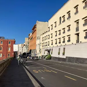 Casetta Albatramonto , Napoli Italia